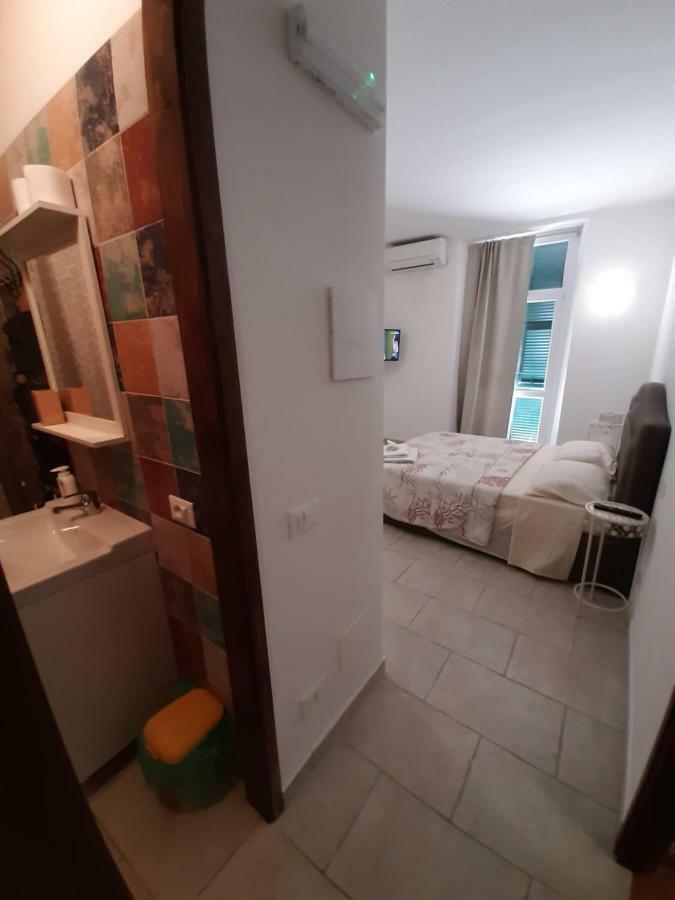 Casa Chicca Hotel La Spezia Bagian luar foto